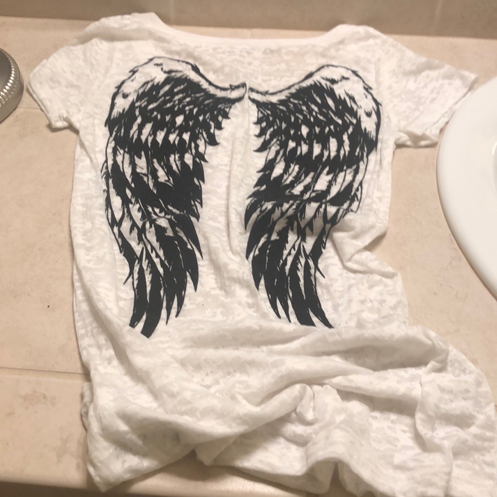 Angel wing T-shirt